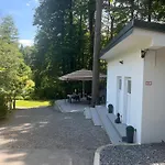 캠프장 Glamping - Domacija Lampercek 벨레니에