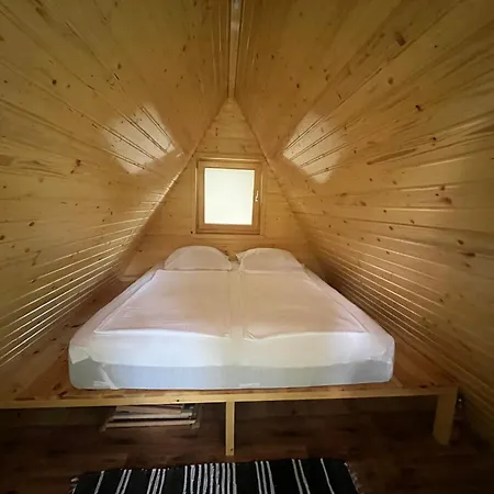 Glamping Lampercek
