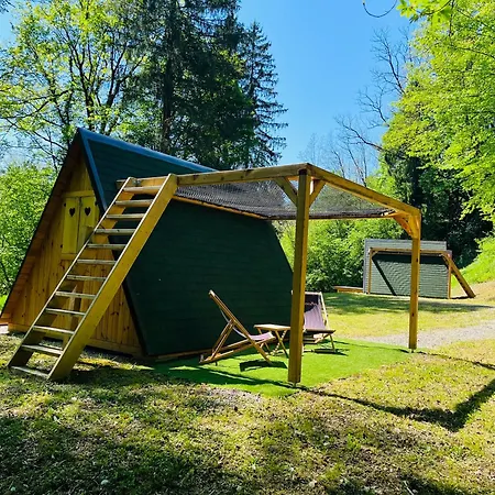 Glamping - Domacija Lampercek 캠프장