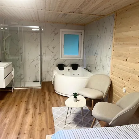 Glamping - Domacija Lampercek Kemping *