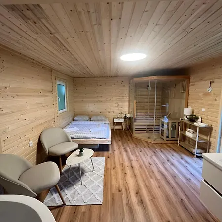 Glamping - Domacija Lampercek * Velenje