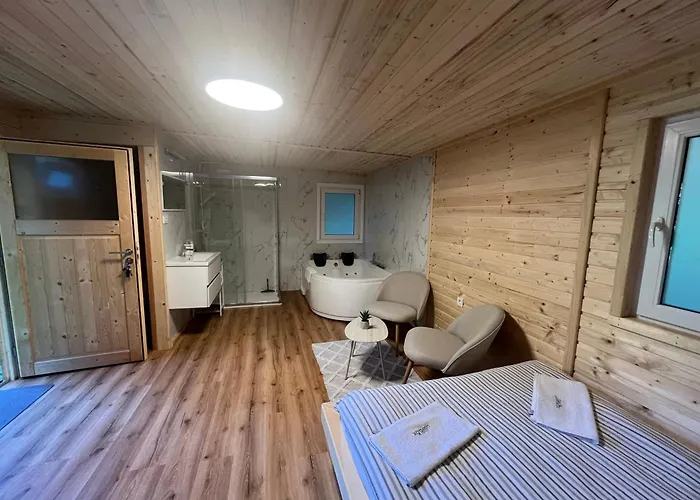 Glamping - Domacija Lampercek